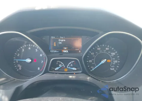 2018 Ford Focus Se z USA, uszkodzony, nr VIN 1FADP3F24JL237071